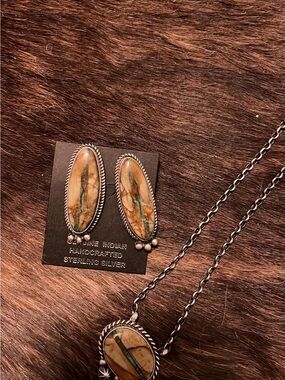 Roystan ribbon native set